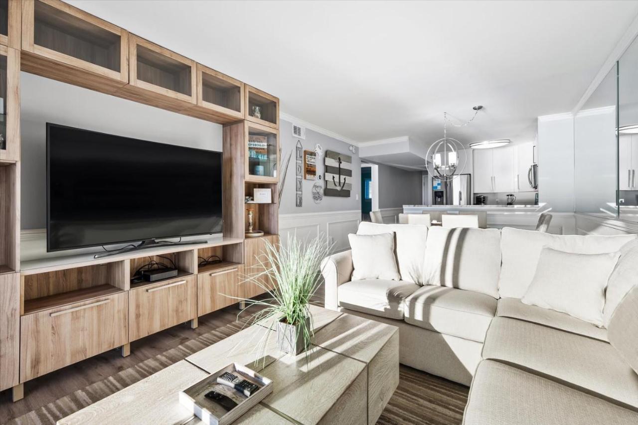Oceanfront 2 Bedroom Modern W Pool