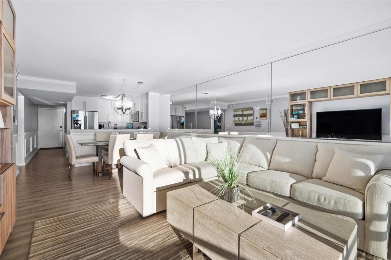 Oceanfront 2 Bedroom Modern W Pool